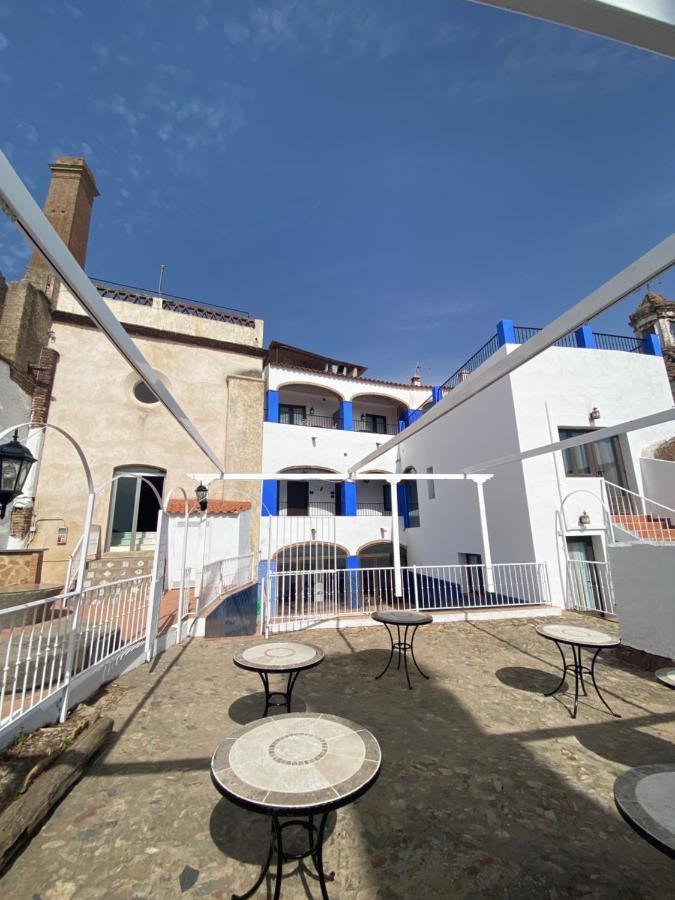Hotel Rural La Posada De Las Cigueenas جيريز دي لوس كاباليروس المظهر الخارجي الصورة