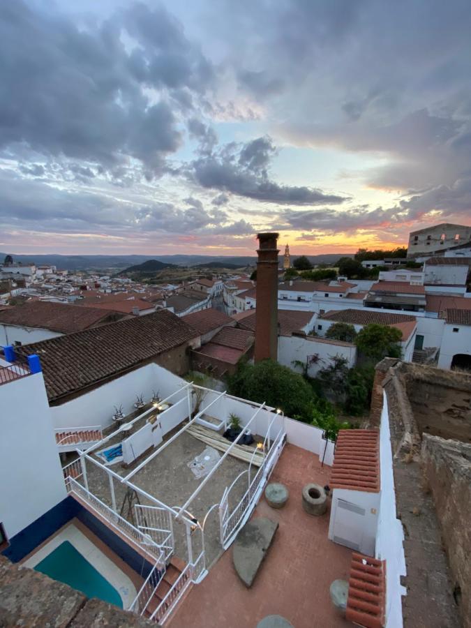Hotel Rural La Posada De Las Cigueenas جيريز دي لوس كاباليروس المظهر الخارجي الصورة