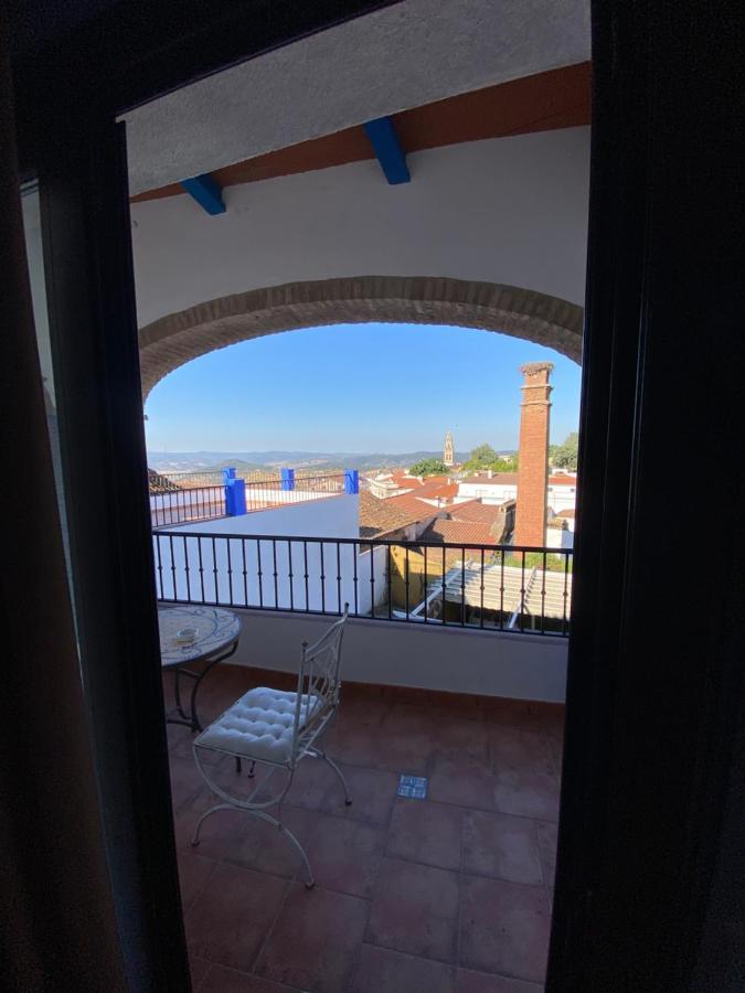 Hotel Rural La Posada De Las Cigueenas جيريز دي لوس كاباليروس المظهر الخارجي الصورة