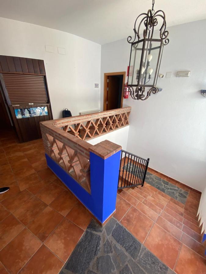 Hotel Rural La Posada De Las Cigueenas جيريز دي لوس كاباليروس المظهر الخارجي الصورة