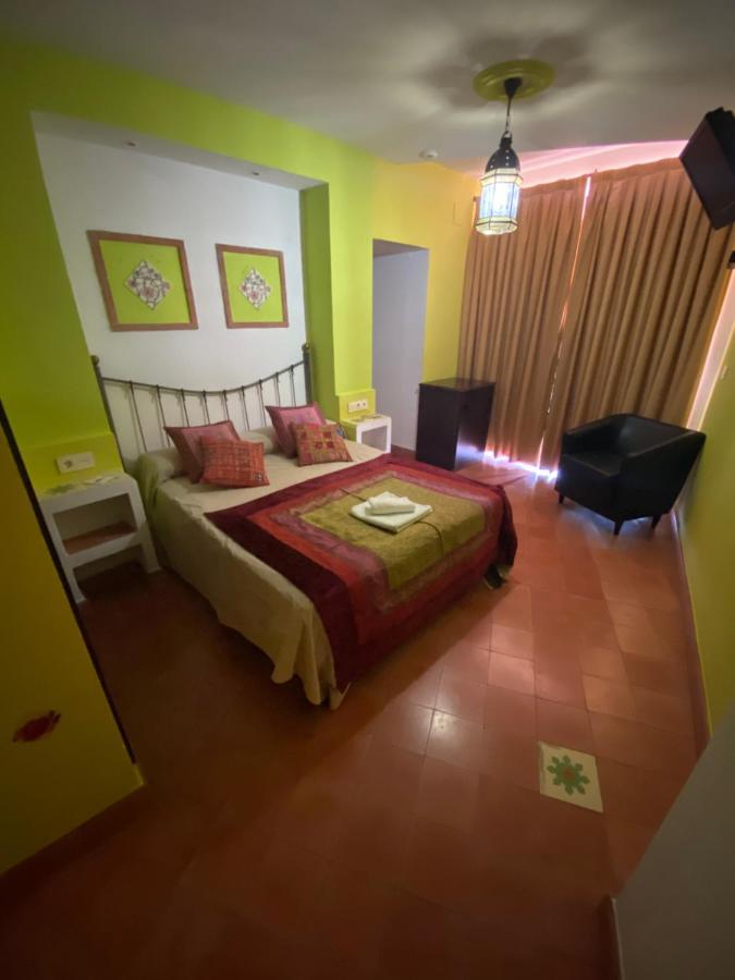 Hotel Rural La Posada De Las Cigueenas جيريز دي لوس كاباليروس المظهر الخارجي الصورة