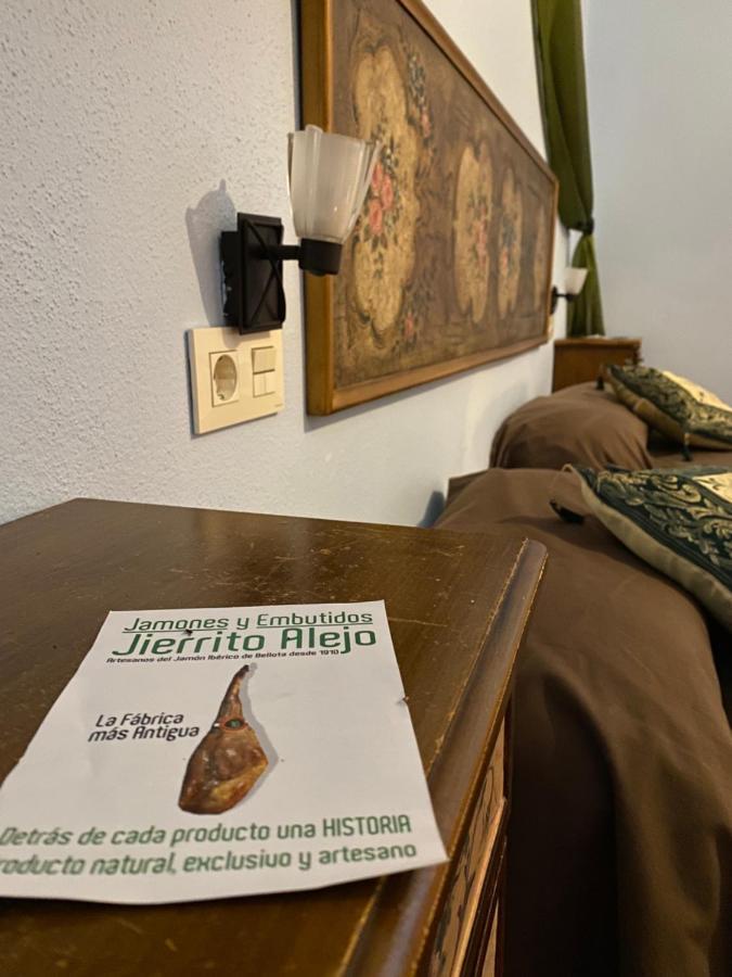 Hotel Rural La Posada De Las Cigueenas جيريز دي لوس كاباليروس المظهر الخارجي الصورة