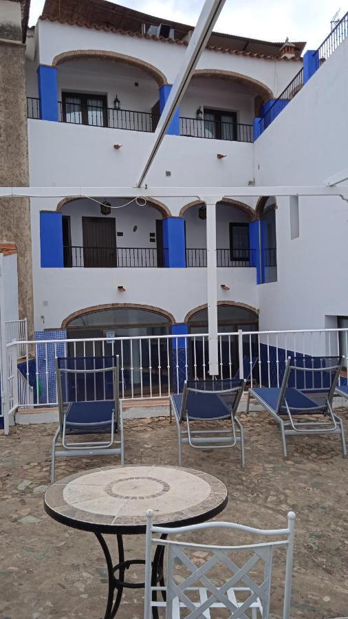 Hotel Rural La Posada De Las Cigueenas جيريز دي لوس كاباليروس المظهر الخارجي الصورة