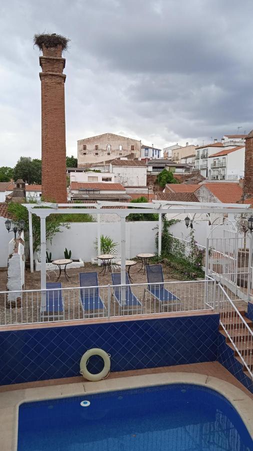 Hotel Rural La Posada De Las Cigueenas جيريز دي لوس كاباليروس المظهر الخارجي الصورة