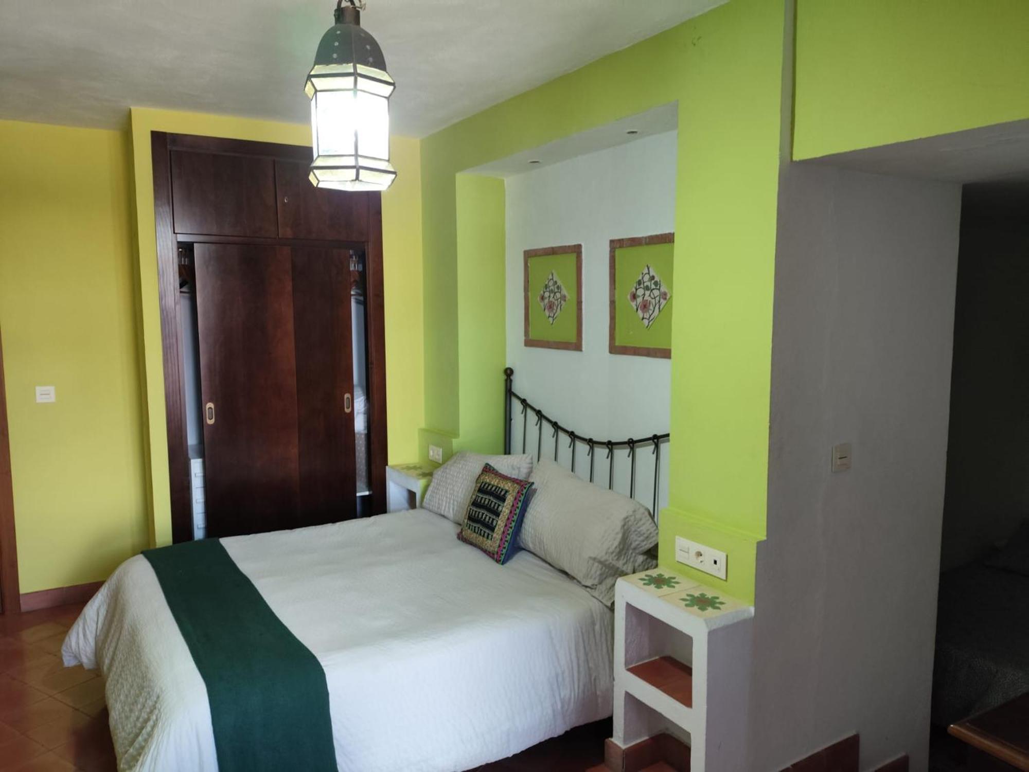 Hotel Rural La Posada De Las Cigueenas جيريز دي لوس كاباليروس المظهر الخارجي الصورة