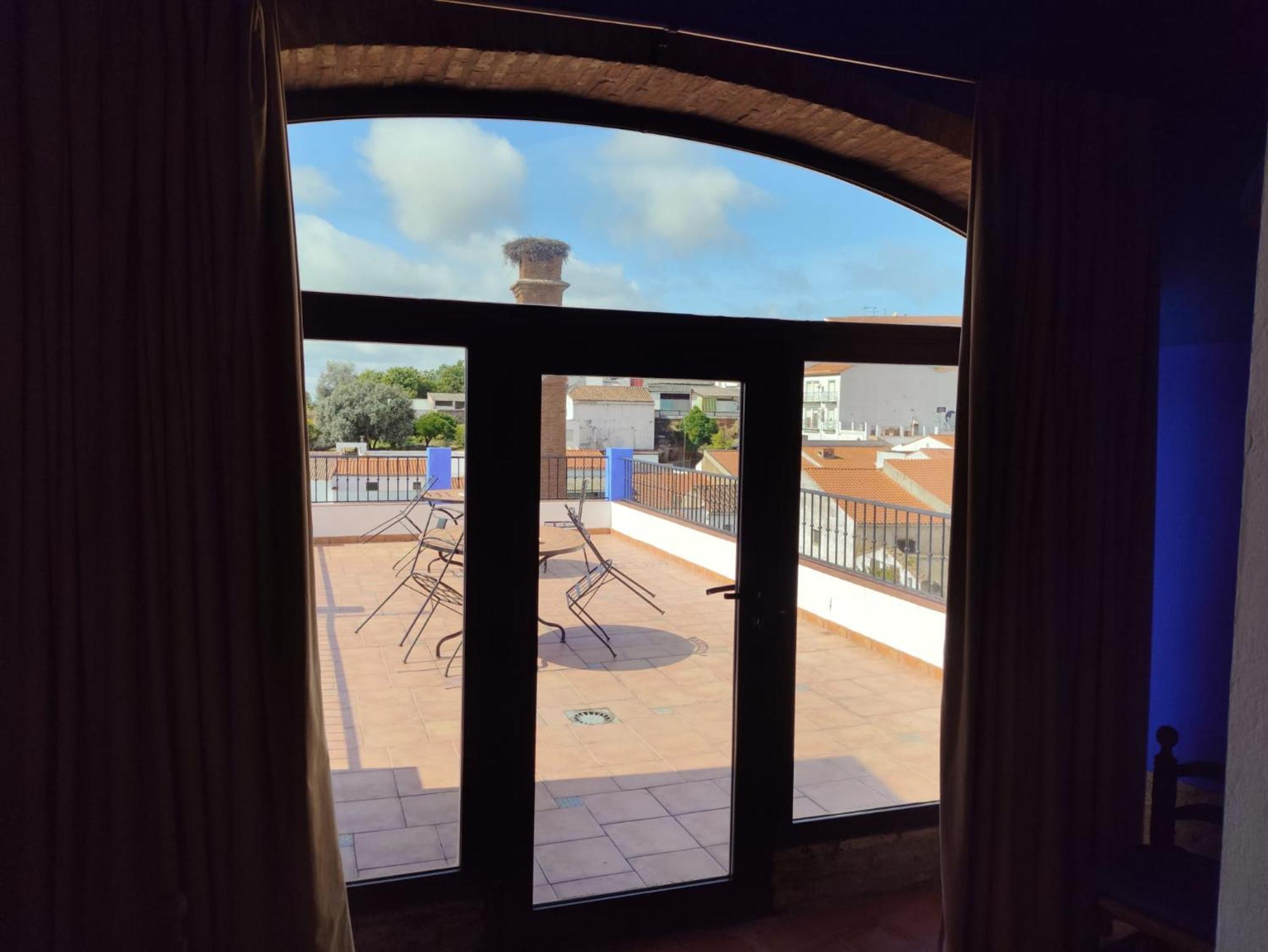 Hotel Rural La Posada De Las Cigueenas جيريز دي لوس كاباليروس المظهر الخارجي الصورة