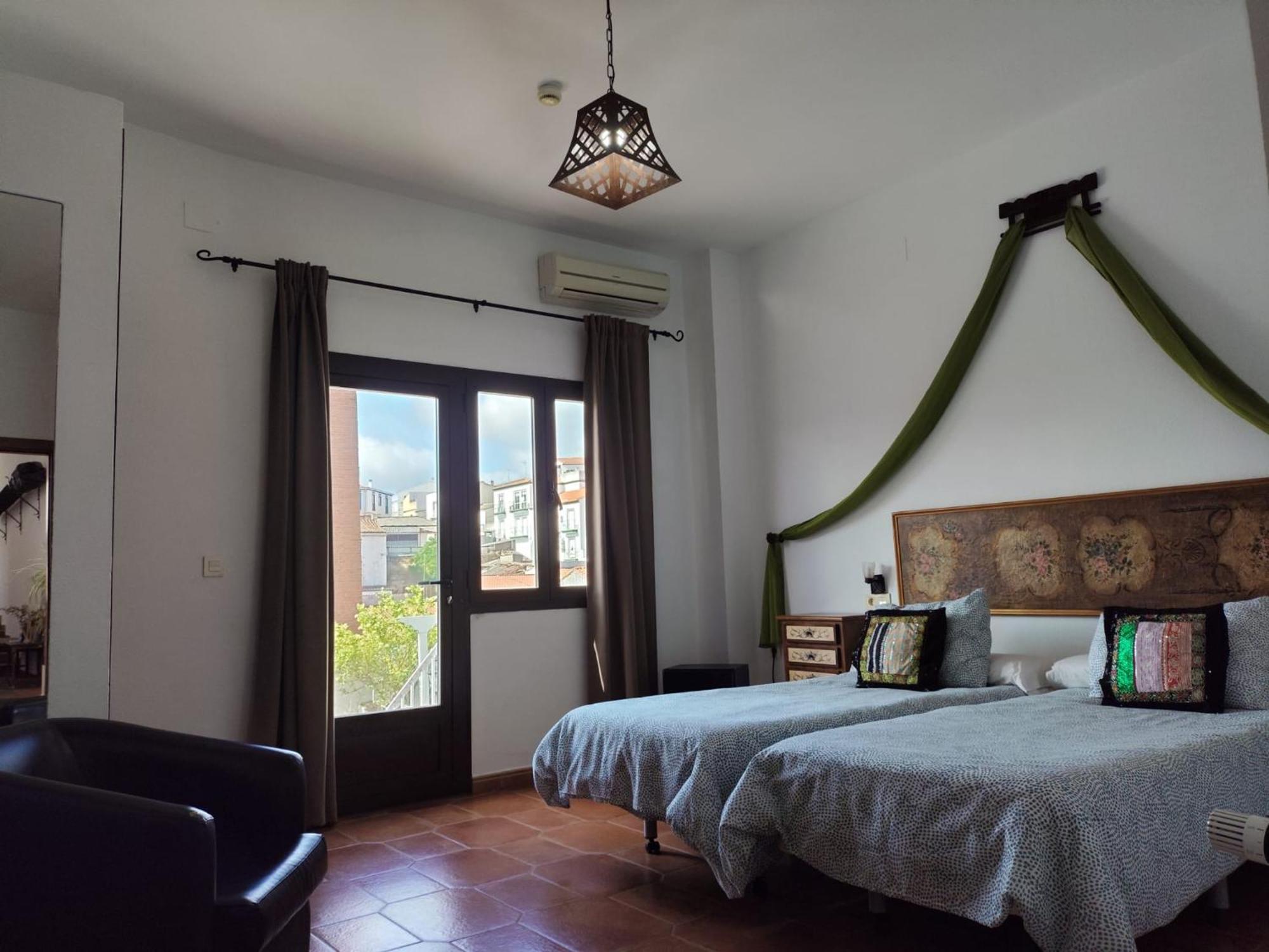 Hotel Rural La Posada De Las Cigueenas جيريز دي لوس كاباليروس المظهر الخارجي الصورة